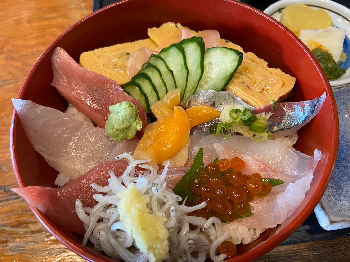 実食 茅ヶ崎市のおすすめ海鮮丼8選 ランチ人気店を全部食べてきた Jimohack湘南エリア版 茅ヶ崎 藤沢 江ノ島 平塚など