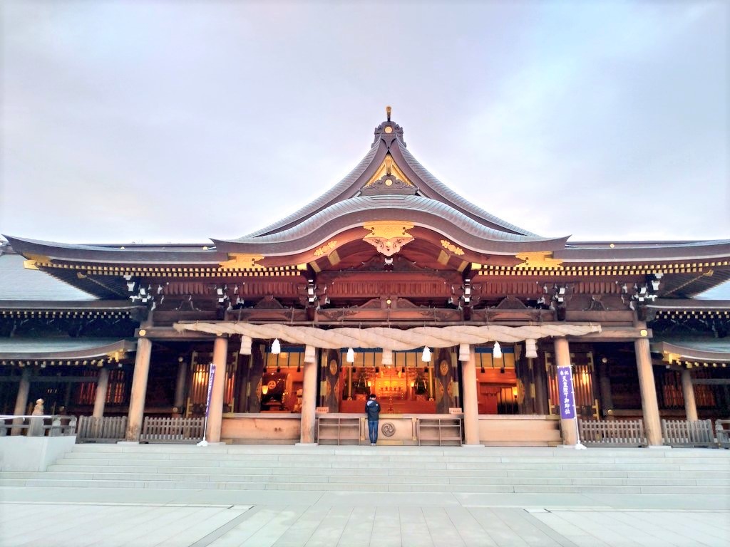 寒川神社社殿