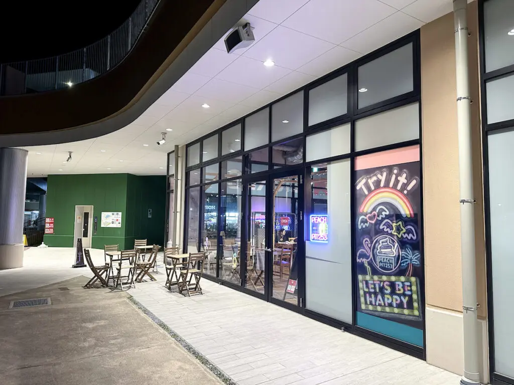 茅ケ崎】「PEACH-PIT253」で王道パフェを食べてきた！おしゃれな店内で